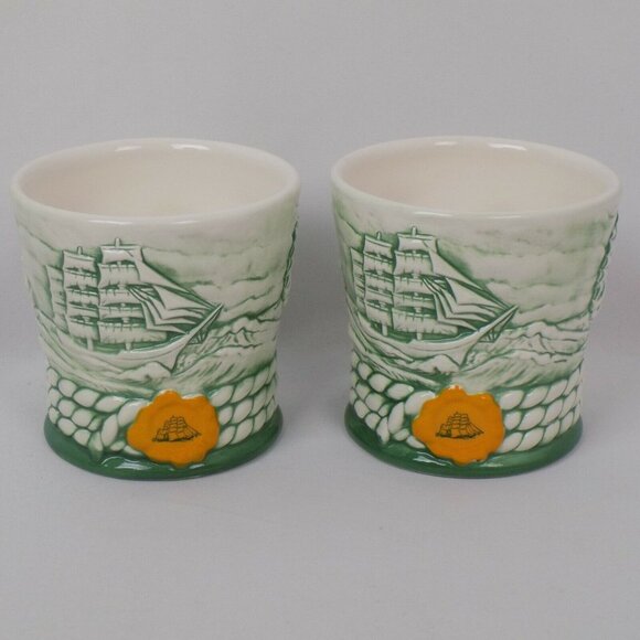 2 Cutty Sark Ceramic Whiskey Rocks Glasses Clipper Ship Green White Vintage 1998 - Picture 1 of 9